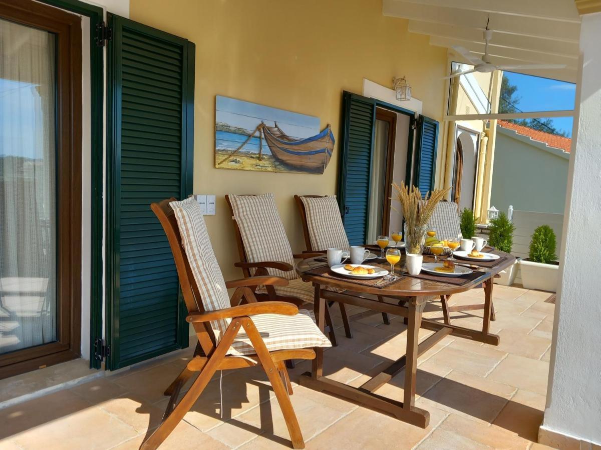 Solaris Methea- Luxury Central Villa By The Castle Kassiopi Buitenkant foto