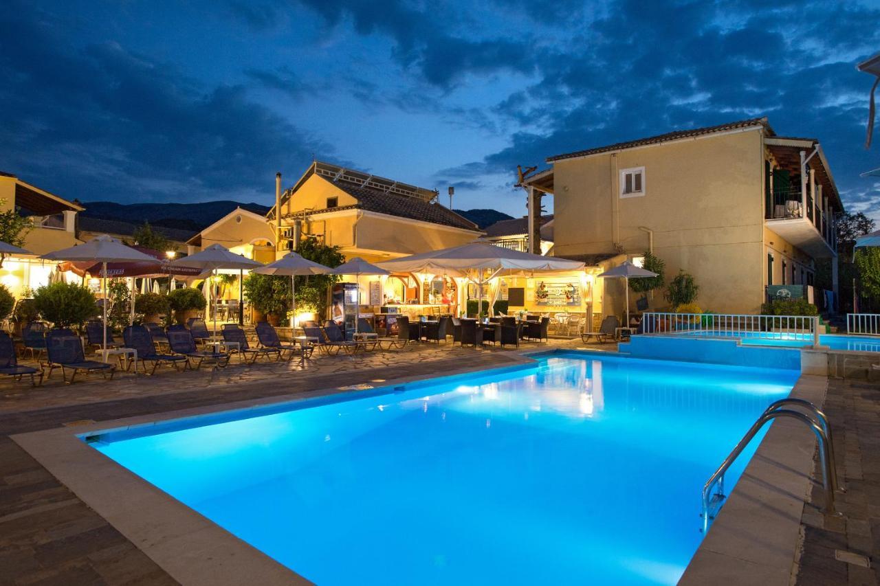 Solaris Methea- Luxury Central Villa By The Castle Kassiopi Buitenkant foto