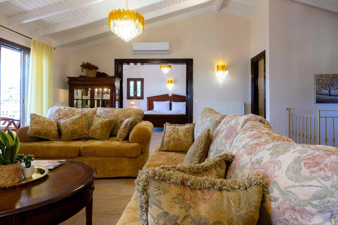 Solaris Methea- Luxury Central Villa By The Castle Kassiopi Buitenkant foto