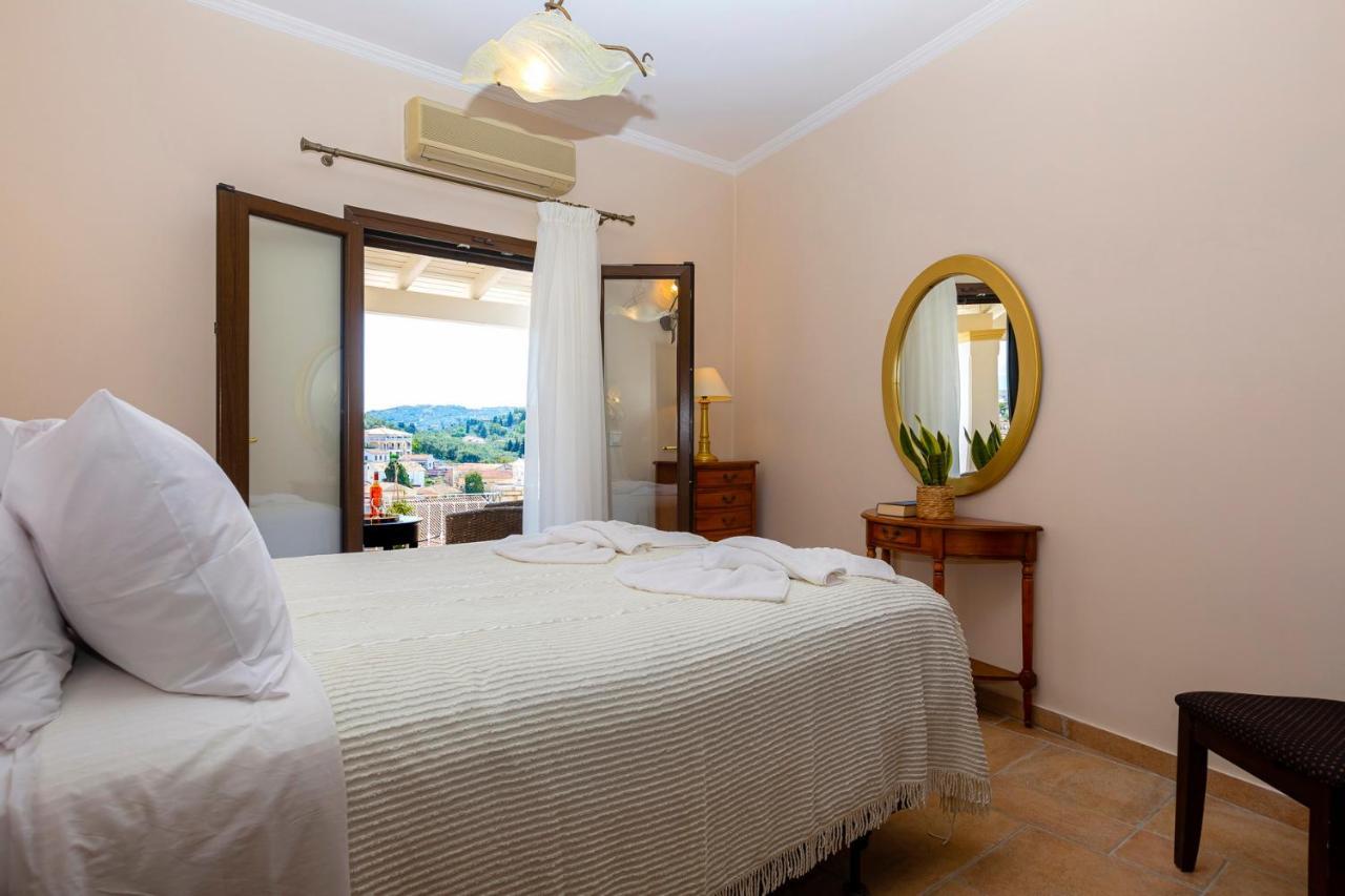 Solaris Methea- Luxury Central Villa By The Castle Kassiopi Buitenkant foto