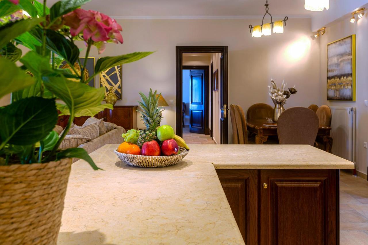 Solaris Methea- Luxury Central Villa By The Castle Kassiopi Buitenkant foto