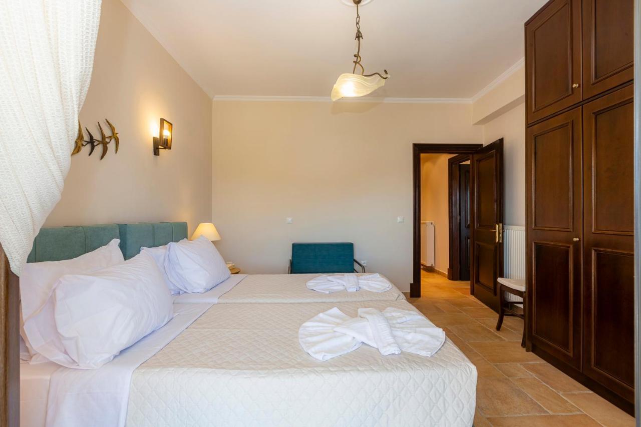 Solaris Methea- Luxury Central Villa By The Castle Kassiopi Buitenkant foto