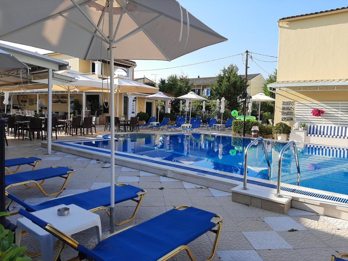 Solaris Methea- Luxury Central Villa By The Castle Kassiopi Buitenkant foto
